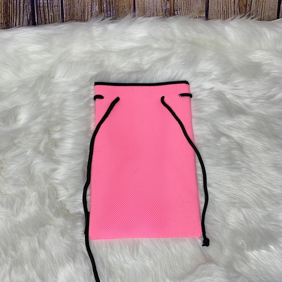 Swim Bag Triangl Neoprene Pink Mesh - Picture 2 of 2